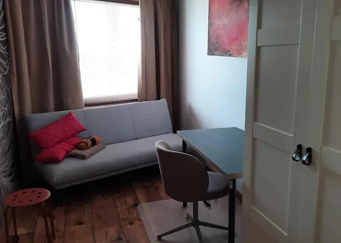 Sunny Boho With Balconies Apartamento